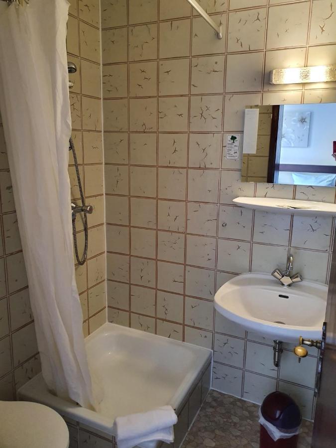 דילינגן אן דר סאר Stay2Night Hotel מראה חיצוני תמונה